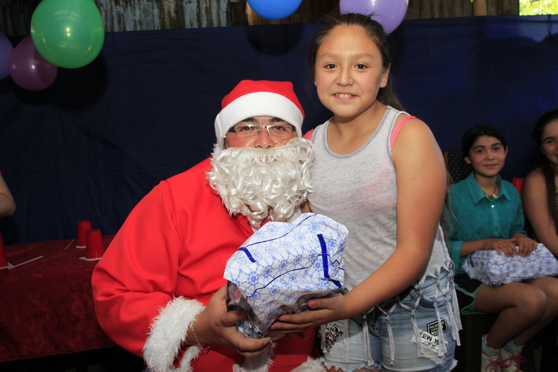 Última entrega de regalos del viejito pascuero en Pinto 24-12-2018 (321)