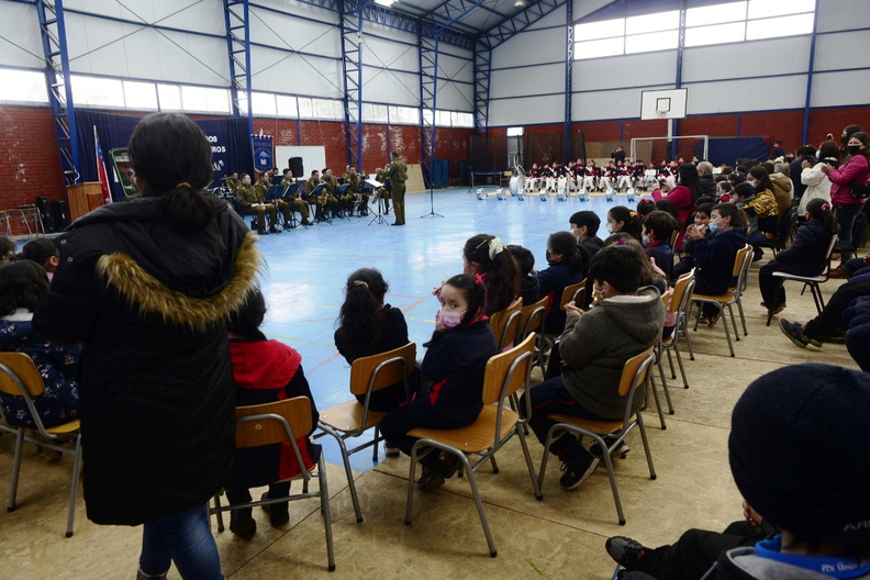 Banda escolar de Recinto y la Banda Instrumental de Suboficiales de Carabineros se presentaron en la escuela José Toha Soldevila 05-09-2022 (20)