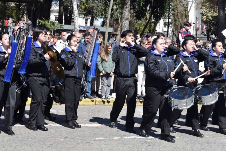 Banda Liceo Bicentenario José Manuel Pinto Arias participo de la Parada Militar 2023 20-09-2023 (10)