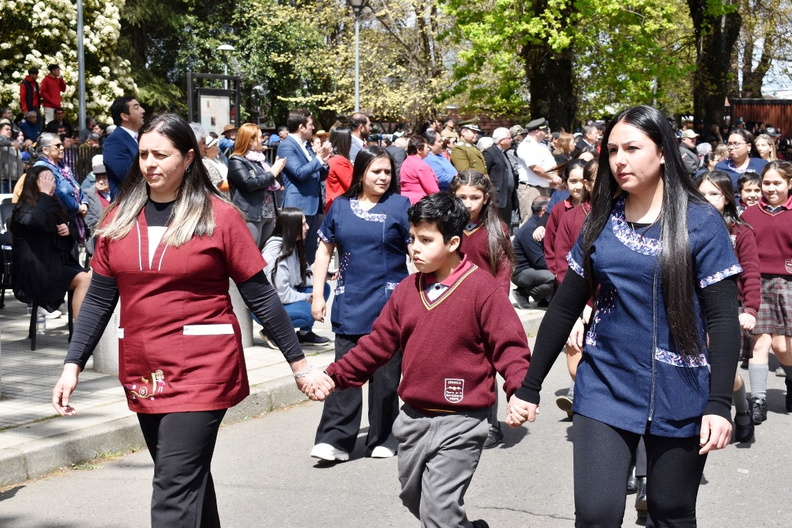 Desfile en el marco del Aniversario Nº 163° de la comuna de Pinto 11-10-2023 (92)