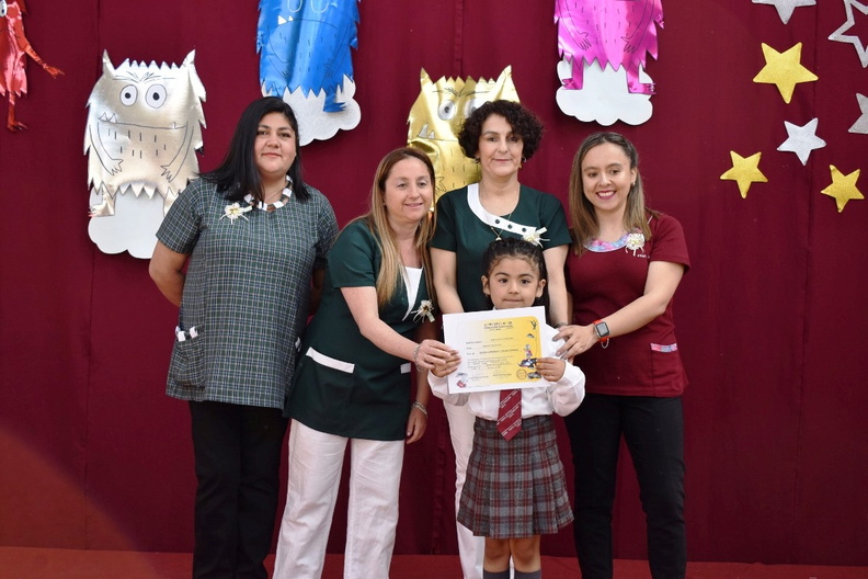 Ceremonia de egreso de Kinder de la Escuela Puerta de la Cordillera 14-12-2023 (30)