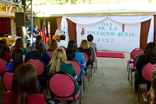 Día de la Educación Rural y Natalicio de Gabriela Mistral 10-04-2023 (7)