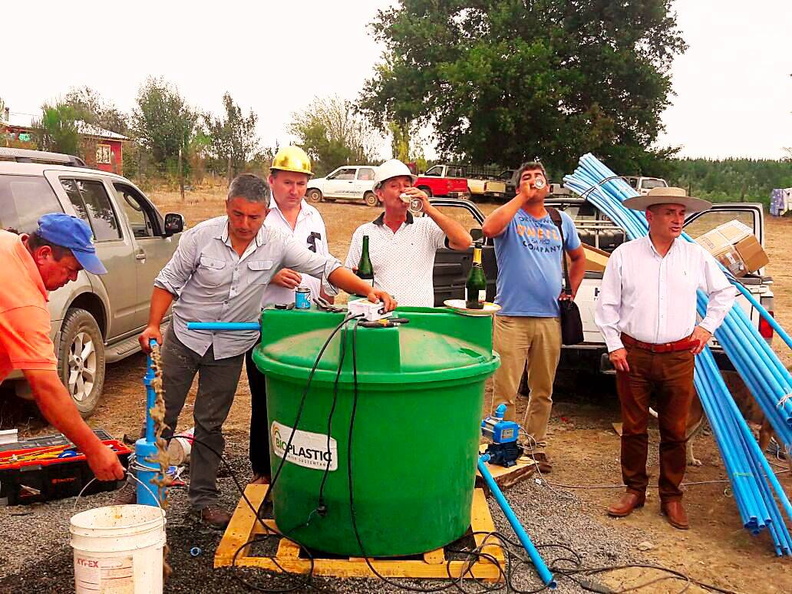 Se probó el primer pozo de agua en el sector Lluanco Tejería que beneficiará a 53 familias 27-02-2017 (6)