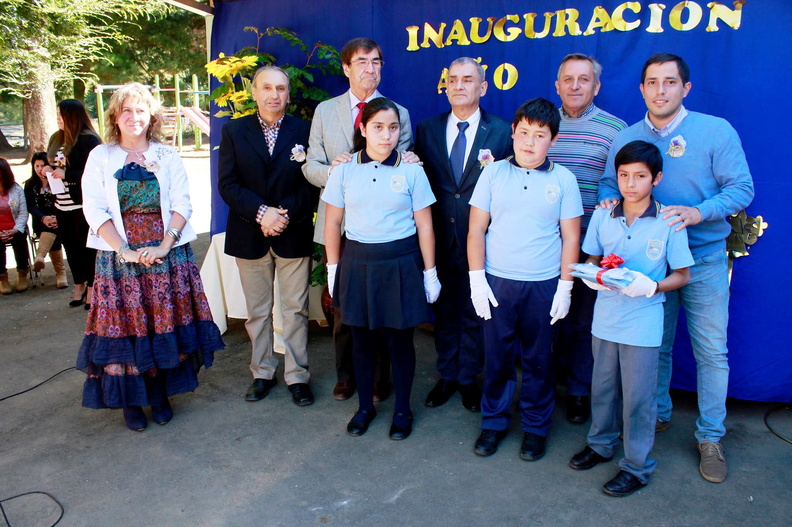 Inauguración de Año Escolar en Escuela Nido de Golondrinas del Chacay 06-04-2017 (6).jpg