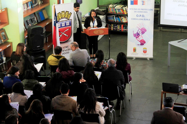 OPD Cordillera Ñuble junto a la Municipalidad realizan seminario en la Biblioteca Municipal 02-05-2017 (1).jpg