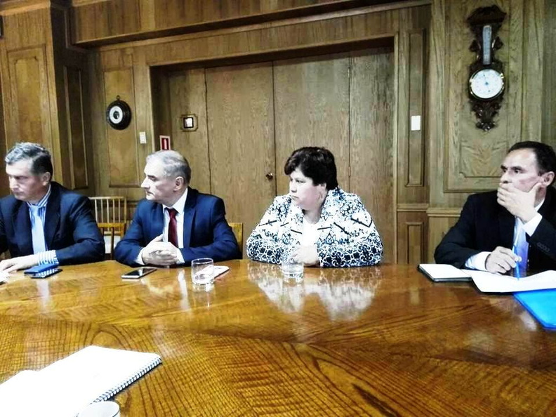 Alcalde de Pinto sostuvo reunión con la Ministra de Vivienda y Urbanismo 16-10-2017 (2)