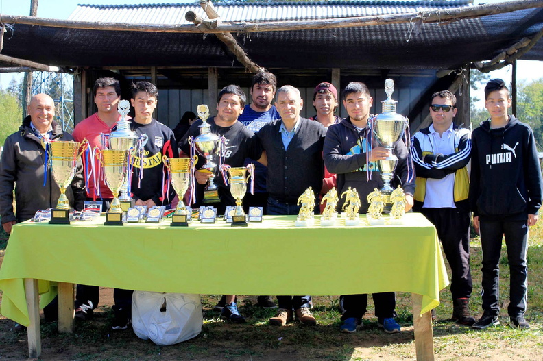 Equipo de Fútbol La Estrella de El Rosal obtiene primer lugar en el Campeonato de Fútbol Liga Cordillera de San Ignacio 17-10-2017 (1).jpg