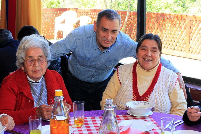 SERNATUR extiende invitación a los adultos mayores de la Provincia de Ñuble en los Hornos de Don Ginito en la Comuna de Quillón 23-10-2017 (11)