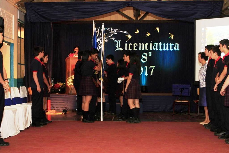 Ceremonia de Licenciatura de 8º Básico de la Escuela José Toha Soldevilla 14-12-2017 (12)