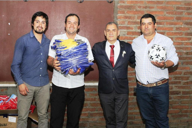 Asociación de Fútbol Urbano de Pinto realizo cena de fin de año 18-12-2017 (3)
