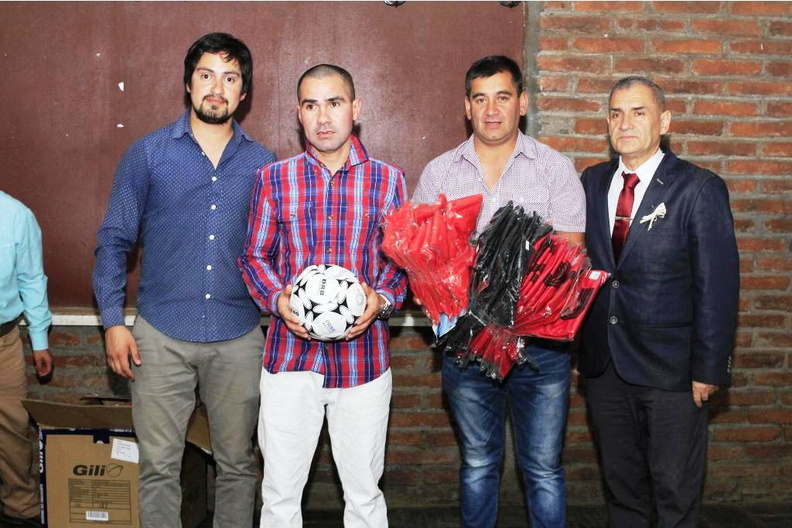 Asociación de Fútbol Urbano de Pinto realizo cena de fin de año 18-12-2017 (16)