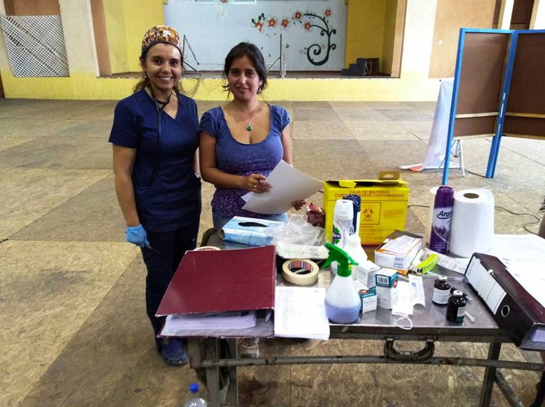 En el Gimnasio Municipal se realizó el operativo de esterilización con más de 150 mascotas de la Comuna de Pinto 20-01-2018 (4)