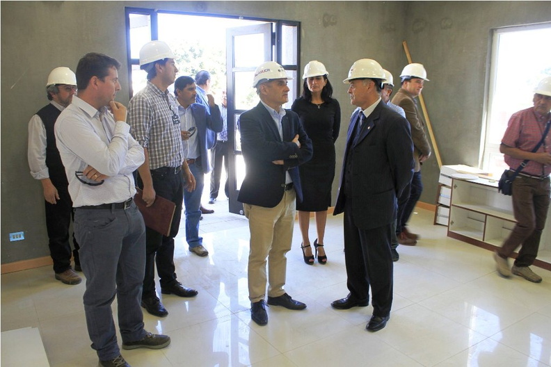 Autoridades Regionales visitaron nuevo Edificio Consistorial y el Cuartel de Bomberos de Pinto 16-03-2018 (7).jpg