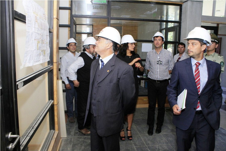 Autoridades Regionales visitaron nuevo Edificio Consistorial y el Cuartel de Bomberos de Pinto 16-03-2018 (9).jpg