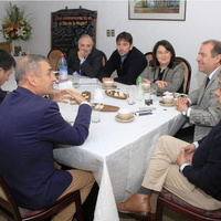 Alcalde Manuel Guzmán se reúne con ejecutivos del Banco Estado