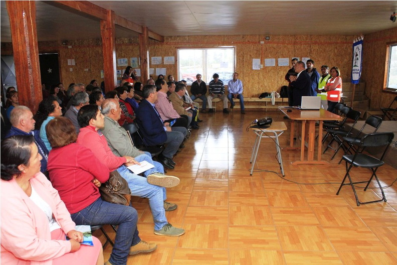 Autoridades realizan reunión sobre el mejoramiento que se realizará a la ruta N-51 y N-47 “Pinto-Coihueco” 23-03-2018 (10)