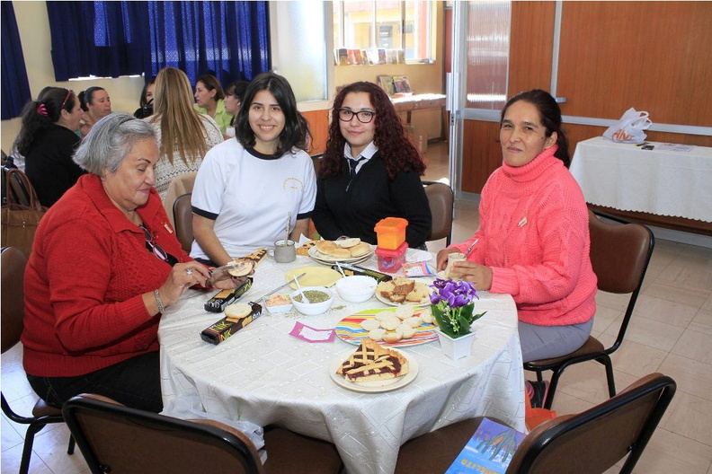 Mateada Literaria fue realizada en el Colegio Francisco de Asís 18-04-2018 (5)