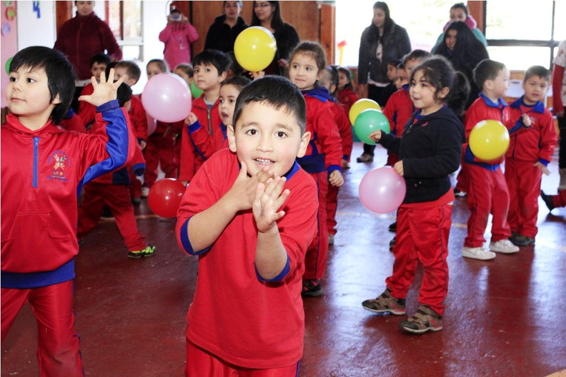 Escuela de Lenguaje Pinto y Aprendo realiza actividad física con alumnos y apoderados 21-06-2018 (2)