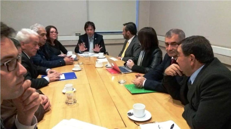 Alcalde de Pinto sostuvo reunión en el Ministerio de Obras Públicas 04-07-2018 (7)