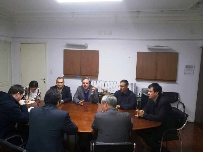 Alcalde de Pinto sostuvo reunión con la Jefa Nacional (S) de Atención Primaria y el Jefe Nacional de Infraestructura del Ministerio de Salud 30-07-2018 (9)