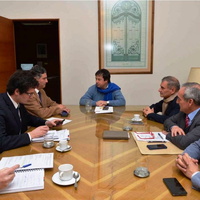 Alcalde de Pinto sostiene reunión con el Subsecretario de Obras Públicas
