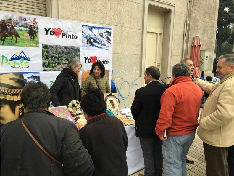 Alcalde de Pinto promociona la Gran Feria de Invierno a desarrollarse en Las Trancas en el Paseo Arauco de Chillán 09-08-2018 (6)