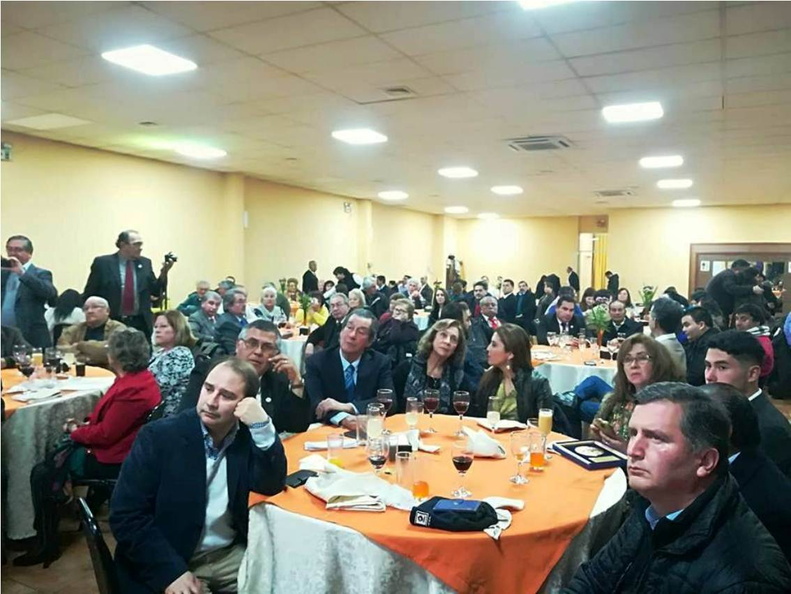 Alcalde de Pinto fue invitado a la última cena de la agrupación de Ñuble Región 12-08-2018 (1).jpg