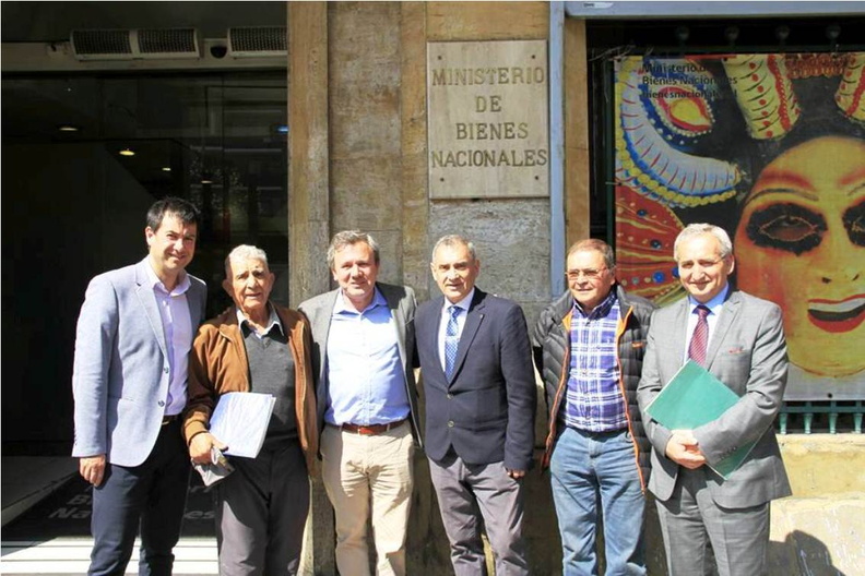 Alcalde de Pinto sostuvo reunión con el Ministro de Bienes Nacionales 10-09-2018 (1)