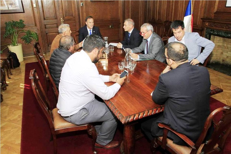 Alcalde de Pinto sostuvo reunión con el Ministro de Bienes Nacionales 10-09-2018 (18)