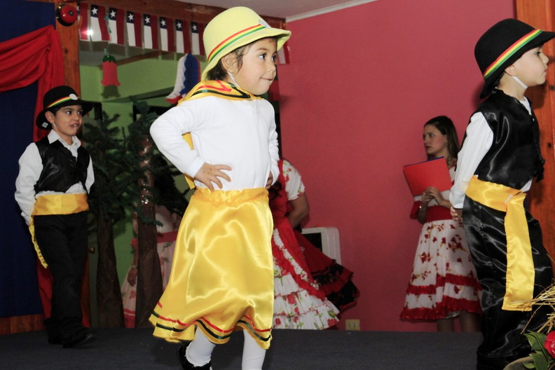 Escuela Especial de Lenguaje Pinto y Aprendo hizo su Gala Folclórica 13-09-2018 (15)