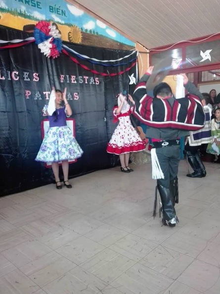 Escuela Javier Jarpa Sotomayor de Los Lleuques celebró las Fiestas Patrias 14-09-2018 (3).jpg