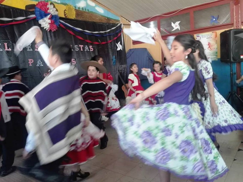 Escuela Javier Jarpa Sotomayor de Los Lleuques celebró las Fiestas Patrias 14-09-2018 (12)