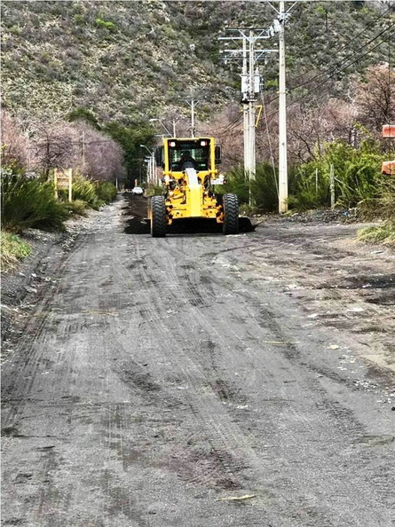 Mantención de camino en la localidad de Las Trancas 25-09-2018 (3).jpg