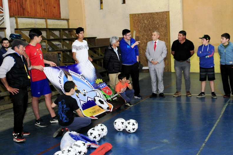 Implementación deportiva fue entregada a la Escuela Juvenil de Fútbol de Pinto 05-10-2018 (6)