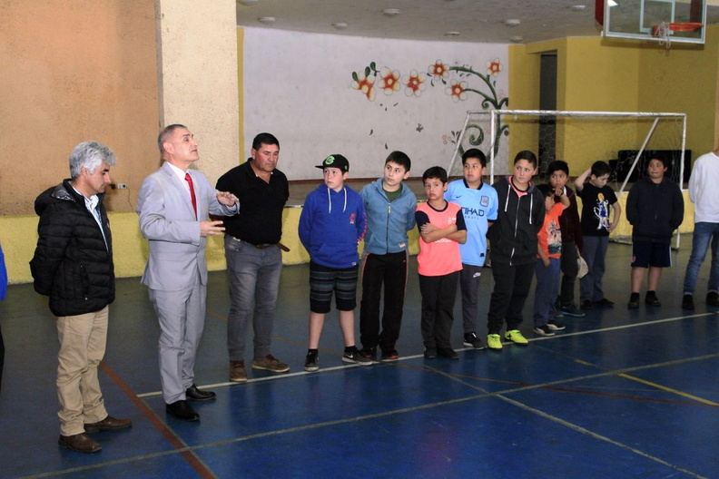 Implementación deportiva fue entregada a la Escuela Juvenil de Fútbol de Pinto 05-10-2018 (19).jpg