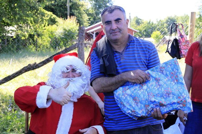 I. Municipalidad de Pinto realiza tradicional entrega de regalos a varios sectores de la comuna 15-12-2018 (21)