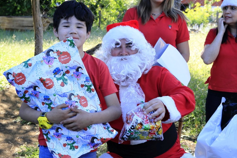 I. Municipalidad de Pinto realiza tradicional entrega de regalos a varios sectores de la comuna 15-12-2018 (46)