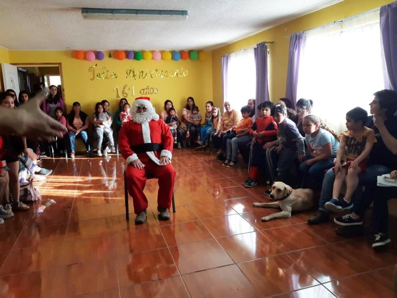 I. Municipalidad de Pinto continúa con la tradicional entrega de regalos a varios sectores de la comuna 16-12-2018 (75)