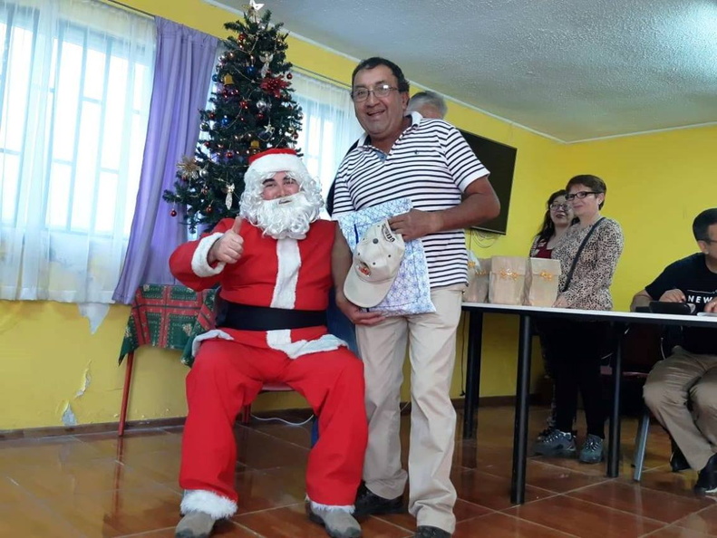 I. Municipalidad de Pinto continúa con la tradicional entrega de regalos a varios sectores de la comuna 16-12-2018 (243)
