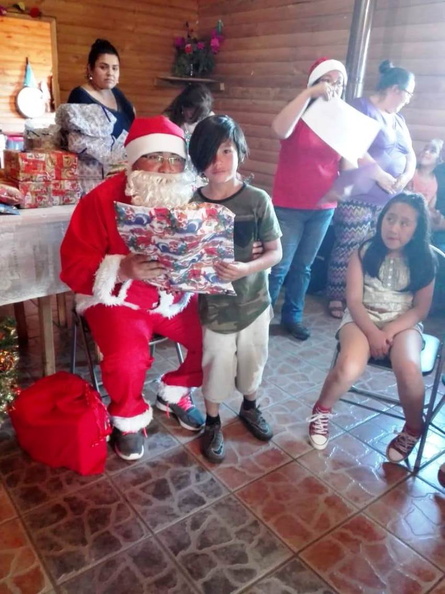 I. Municipalidad de Pinto continúa con la tradicional entrega de regalos a varios sectores de la comuna 16-12-2018 (248)
