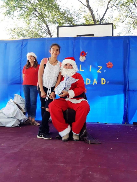 I. Municipalidad de Pinto continúa con la tradicional entrega de regalos a varios sectores de la comuna 16-12-2018 (289)