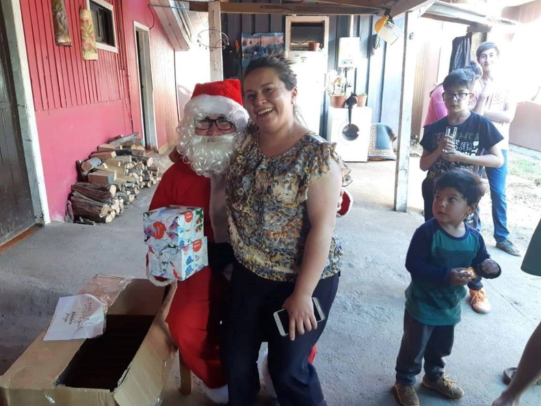 I. Municipalidad de Pinto entrega últimos regalos de navidad a varios sectores de la comuna 18-12-2018 (15)
