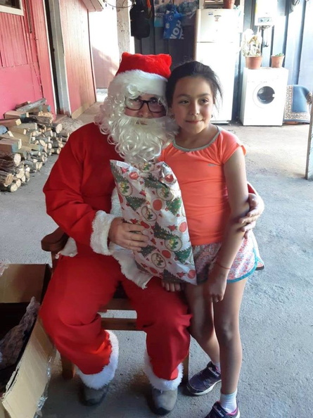 I. Municipalidad de Pinto entrega últimos regalos de navidad a varios sectores de la comuna 18-12-2018 (22).jpg