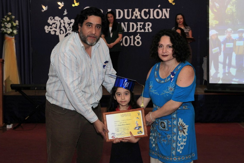Graduación de alumnos de Kinder fue realizada en la Escuela José Toha Soldevilla 18-12-2018 (7)