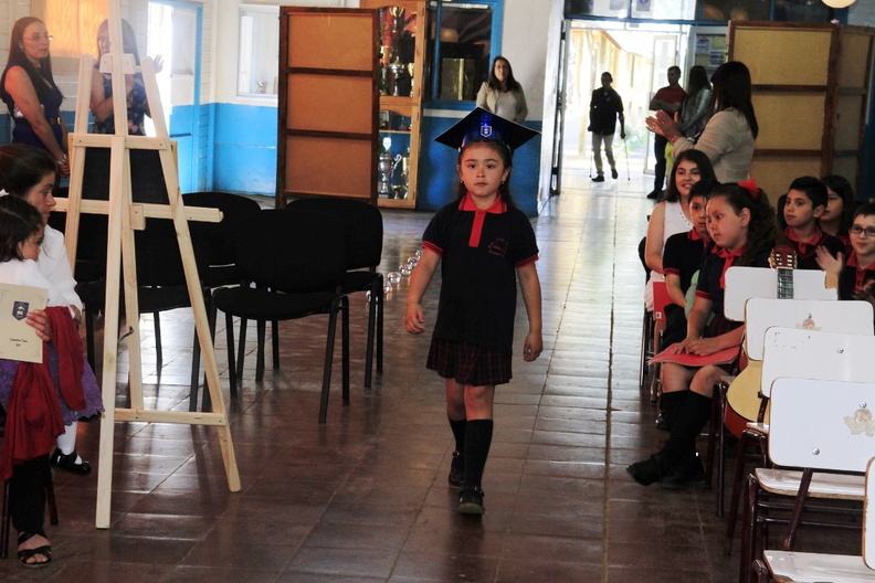 Graduación de alumnos de Kinder fue realizada en la Escuela José Toha Soldevilla 18-12-2018 (9)