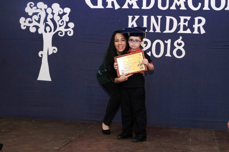 Graduación de alumnos de Kinder fue realizada en la Escuela José Toha Soldevilla 18-12-2018 (17)