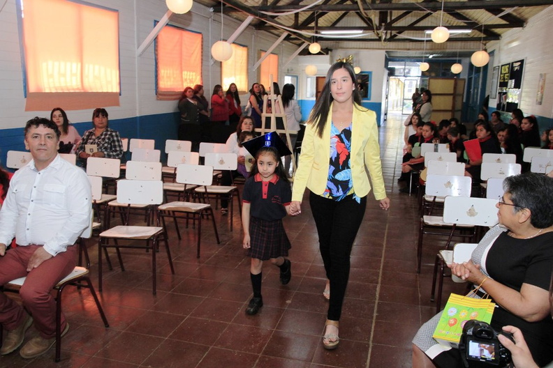 Graduación de alumnos de Kinder fue realizada en la Escuela José Toha Soldevilla 18-12-2018 (24).jpg
