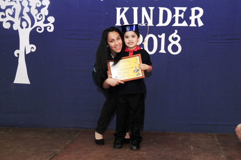 Graduación de alumnos de Kinder fue realizada en la Escuela José Toha Soldevilla 18-12-2018 (34).jpg