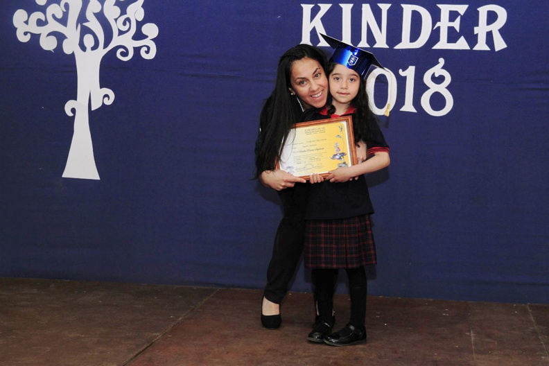 Graduación de alumnos de Kinder fue realizada en la Escuela José Toha Soldevilla 18-12-2018 (42).jpg