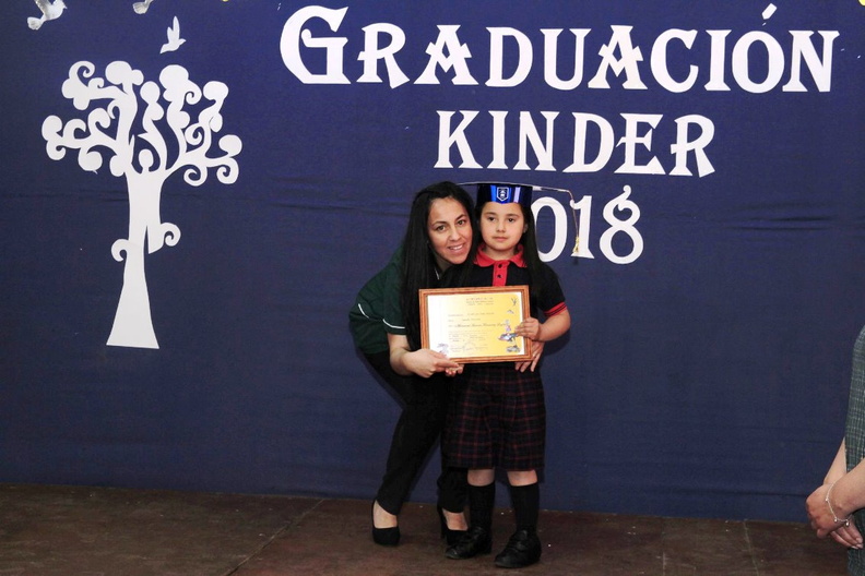 Graduación de alumnos de Kinder fue realizada en la Escuela José Toha Soldevilla 18-12-2018 (53)
